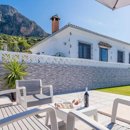 Madrid Alcazar By Ruralidays Holiday home *