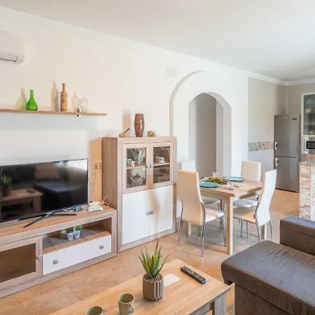 Holiday home Madrid Alcazar By Ruralidays