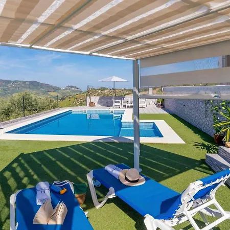 Madrid Alcazar By Ruralidays Holiday home